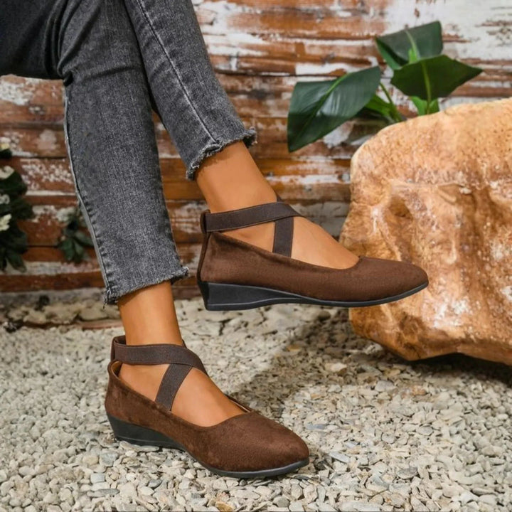 Calerinne | Elegant Wedge Shoes for All-Day Comfort